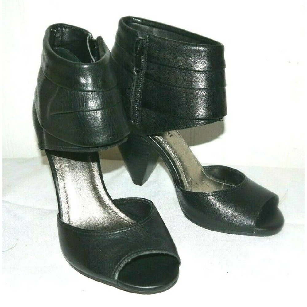 GIANNI BINI BLACK PEEP TOE ANKLE CUFF HEEL SIZE 6